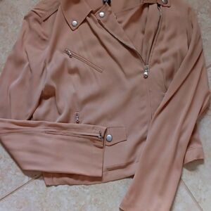 DKNY,Vintage cropped silk jacket,or blouse.Size 2,EUC